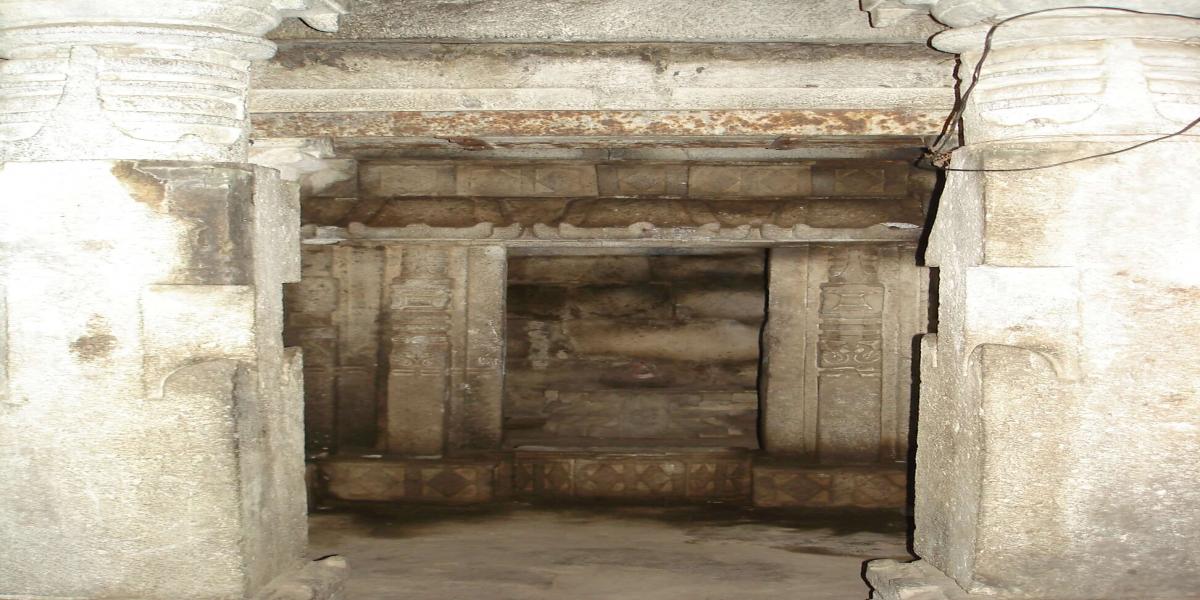 The Hemadpanthi temple of Mahadev