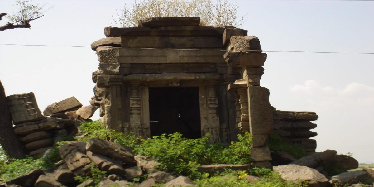 The Hemadpanthi temple of Mahadev