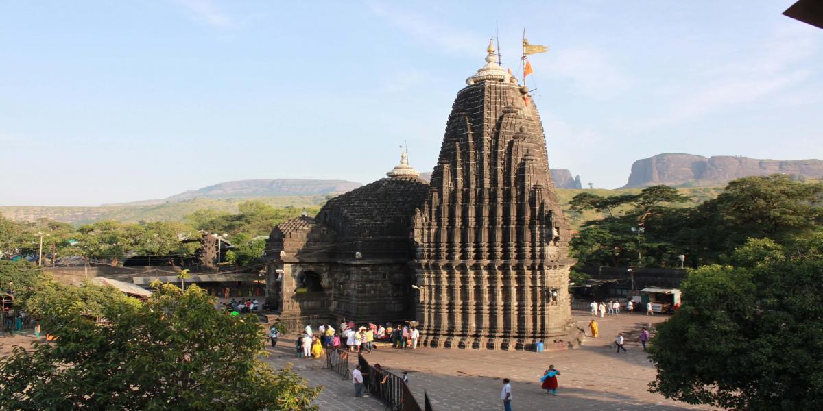 Trimakeshwar temple