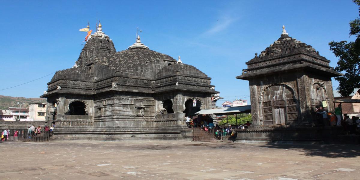 Trimakeshwar temple