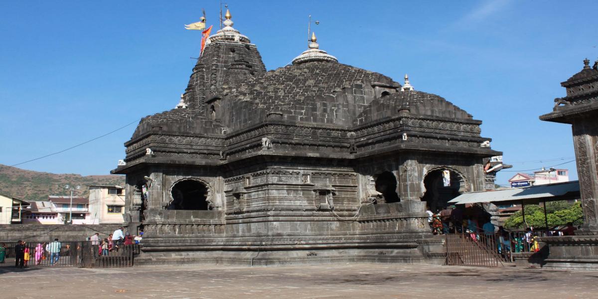 Trimakeshwar temple