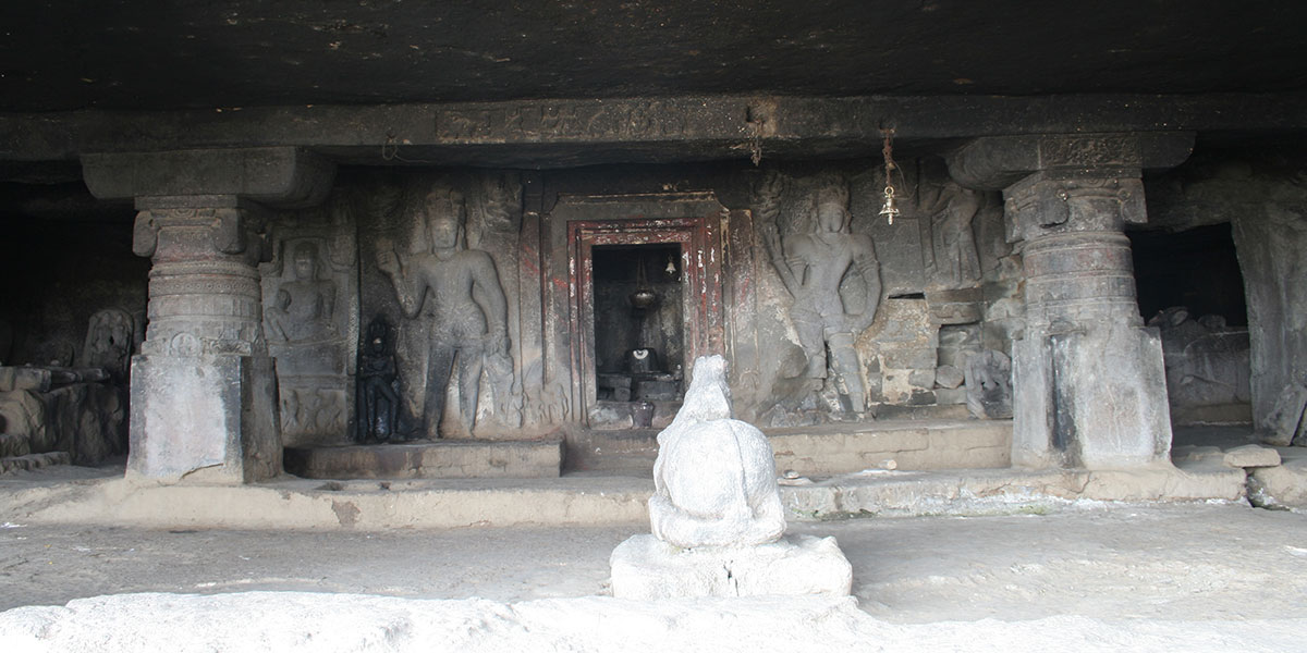 Dhokeshwar Caves 