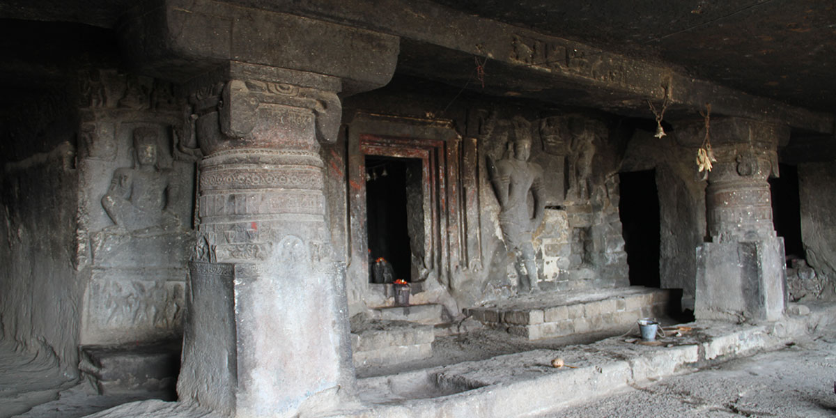 Dhokeshwar Caves 