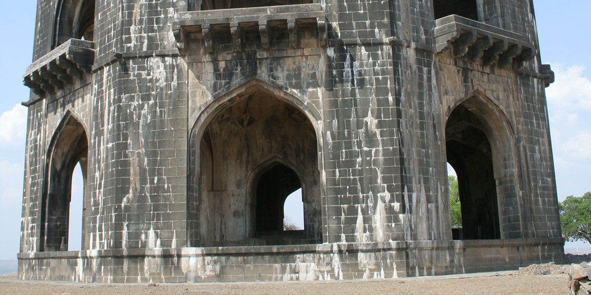 Monument Image