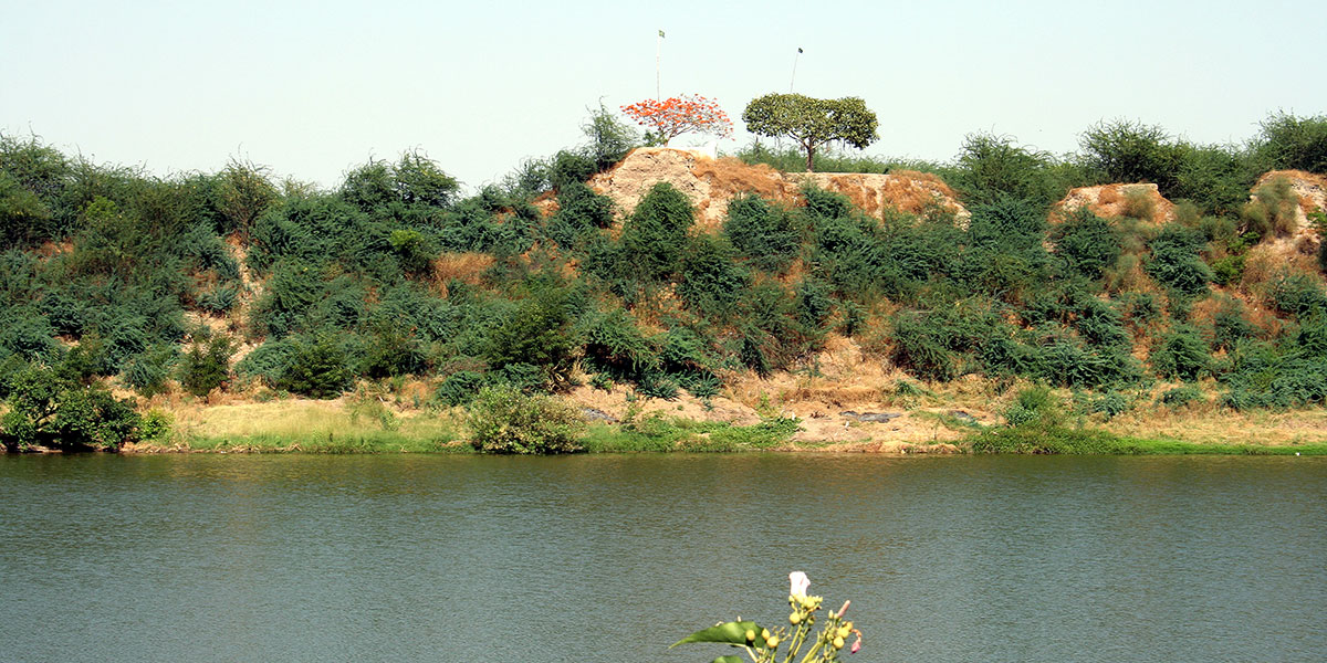 Monument Image
